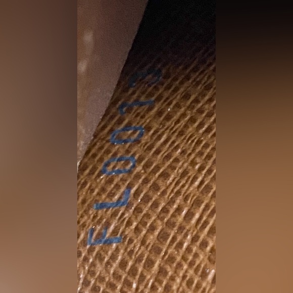 LOUIS VUITTON ❤️❤️ PORTE TRESOR INTERNATIONAL TRIFOLD MONOGRAM LONG WALLET - Picture 15 of 15